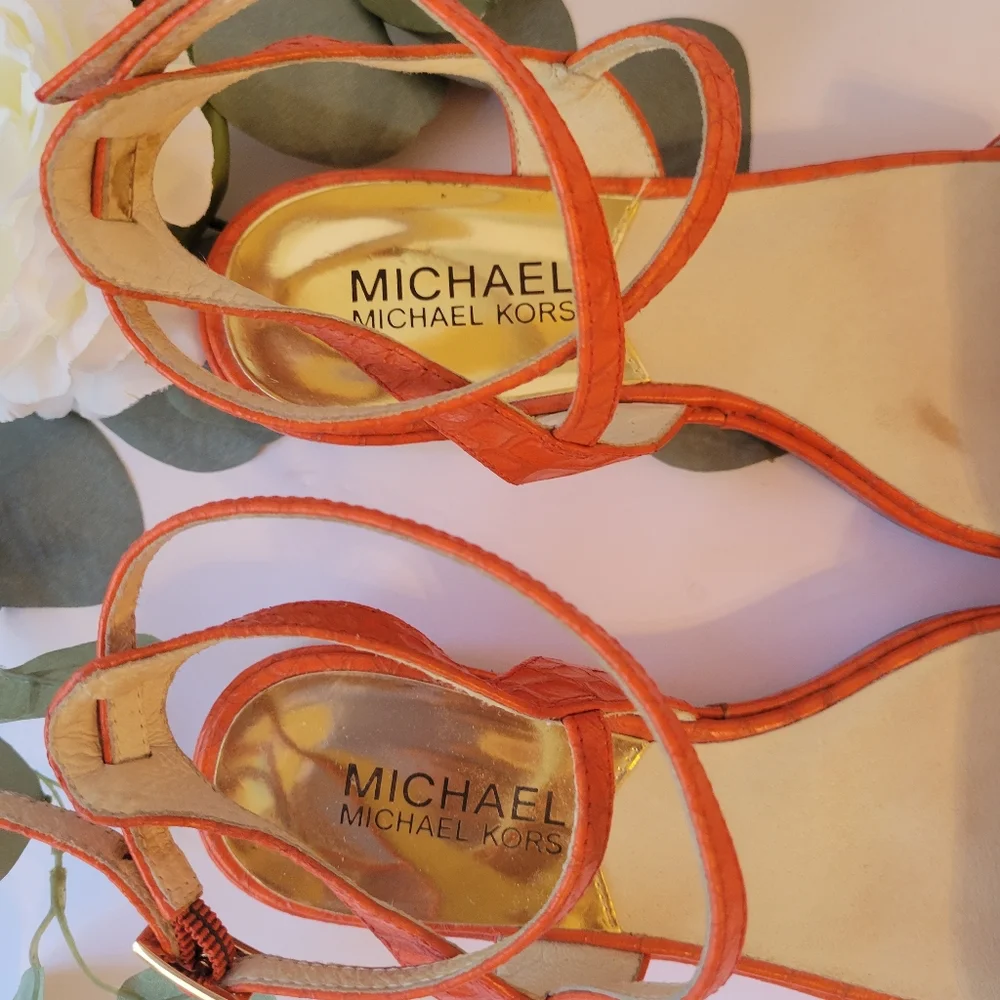 Michael Kors very michael casual